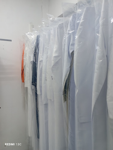 Al Faharees laundry in Al Mamourah