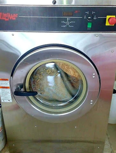 Dar alfakhama automatic laundry in Al Rashidiya 3