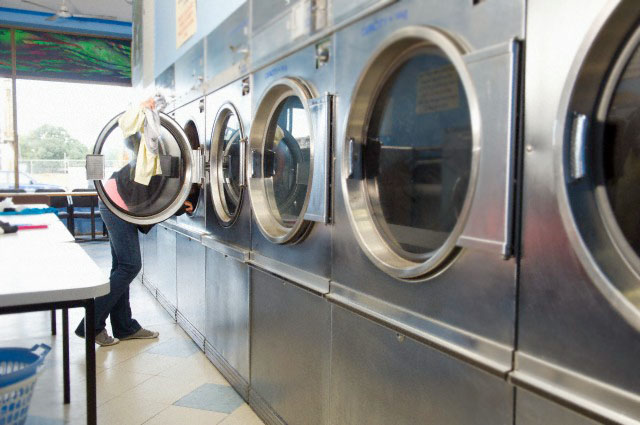 Karamat Al Qulb Laundry Servise in Al Karama